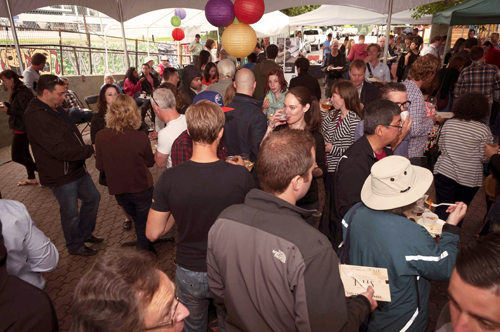 Fernwood Bites Crowd